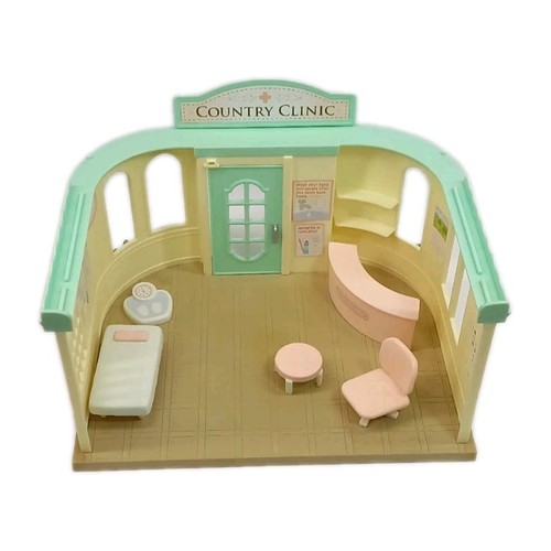 Sylvanian families country - families,