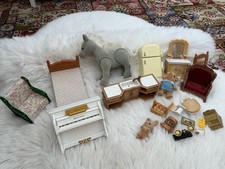 sylvanian family figures and