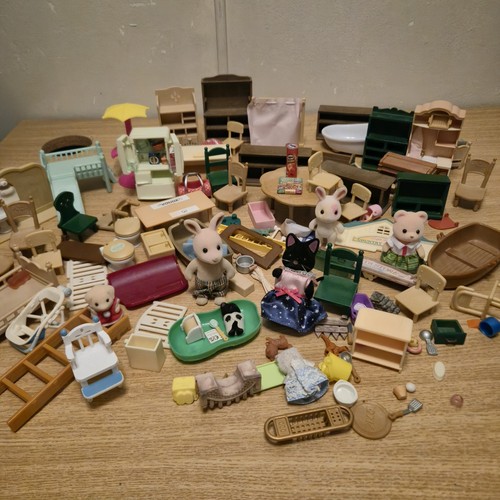 Large joblot sylvanian - large,