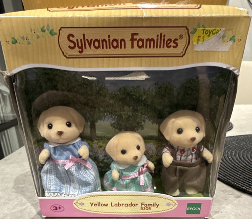 Sylvanian families yellow - families,