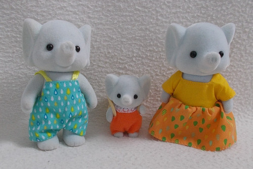 Sylvanian families elephant - sylvanian,